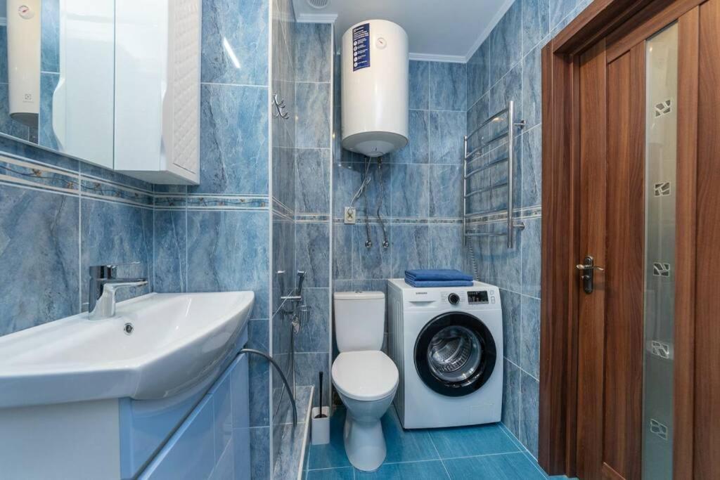 Современные Апартаменты Метро Харьковская Генератор В Доме Kiev Exteriör bild
